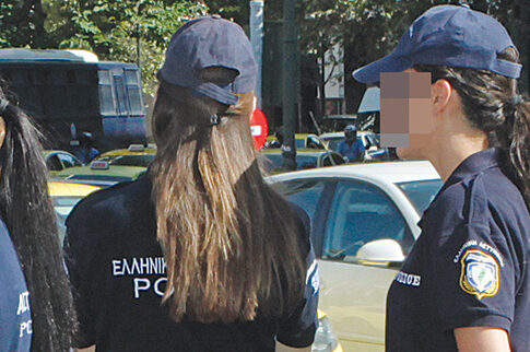 «Βαθμολόγησε» το απολυτήριό της με 18 και έγινε συνοροφύλακας