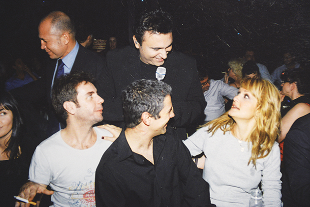 Στα μπουζούκια με τους Μαζωνάκη, Αδαμαντίδη, Θεοδωρίδου