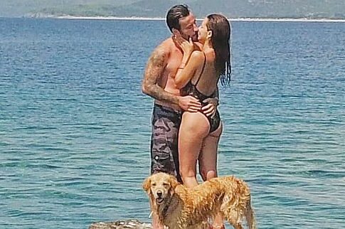Πιτσουνάκια στα βράχια Μαυρίδης και Ράλλη