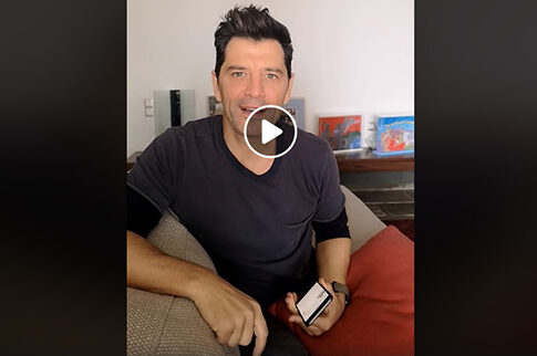 Βίντεο: Το νέο μήνυμα του Σάκη Ρουβά στα social media για τα παιδιά