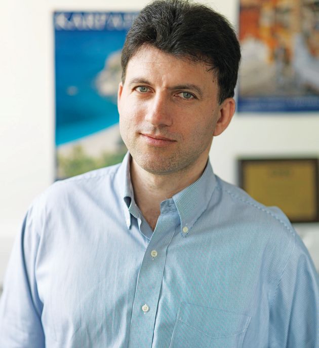 Ο Νίκος Παραγιός