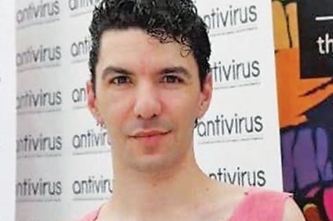 «Καθαρός» από ναρκωτικά ο gay ακτιβιστής Ζακ Κωστόπουλος