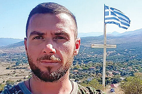 Οι Αλβανοί τον κυνηγούν ακόμα και νεκρό