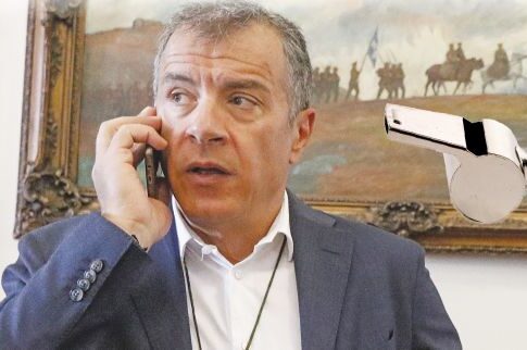ΣΤΗ ΣΕΝΤΡΑ: Ο Σταύρος Θεοδωράκης