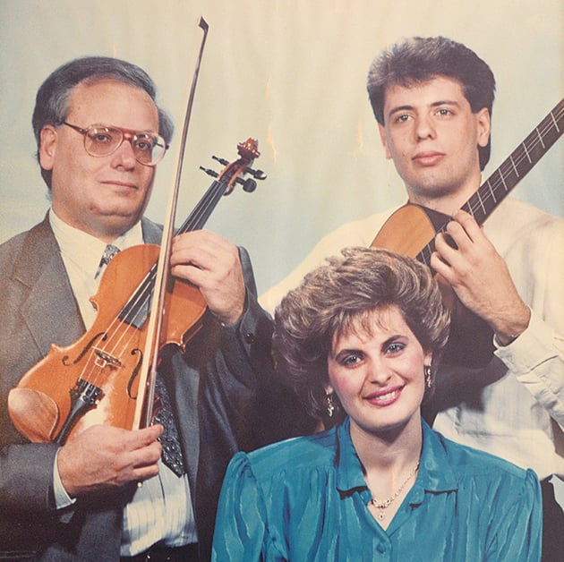 Μαζί με την κόρη του Νίκη και τον γιο του Βαγγέλη