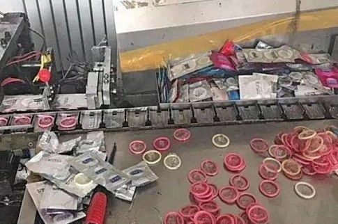 Κινέζοι έβγαλαν εκατομμύρια με χρησιμοποιημένα προφυλακτικά!