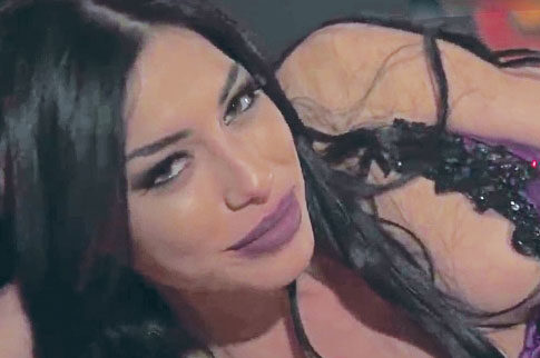 «Star» ροζ ξενοδοχείου η Στεργιανού του «Greece's Next Top Model»!