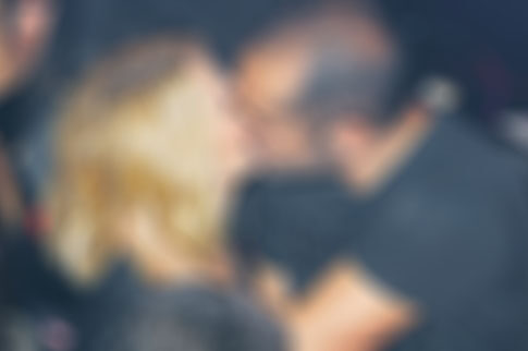 Αχόρταγα φιλιά για την Ηλιάκη και τον γιατρό της καρδιάς της
