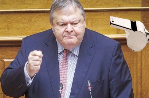 ΣΤΗ ΣΕΝΤΡΑ: Ο Ευάγγελος Βενιζέλος