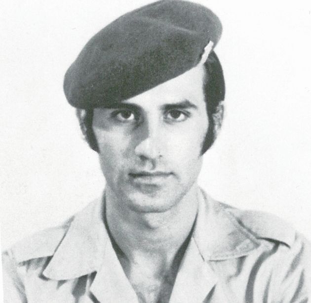 Στιγμιότυπο από την εποχή που υπηρετούσε τη μαμά πατρίδα