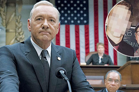 Βίντεο «καίει» τον «Mr House of cards»