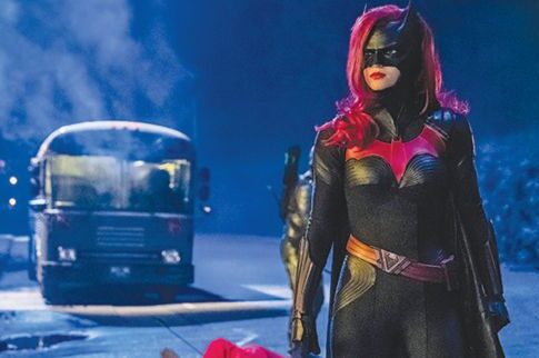 Batwoman: Η πρώτη λεσβία σούπερ ήρωας!