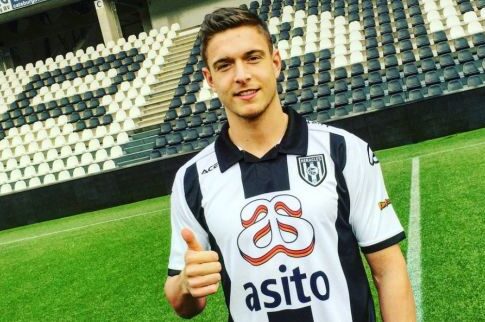 Σε ανοιχτή γραμμή AEK και Πέτερσον