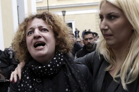 Στο ψυχιατρείο η μητέρα της Ζέμπερη