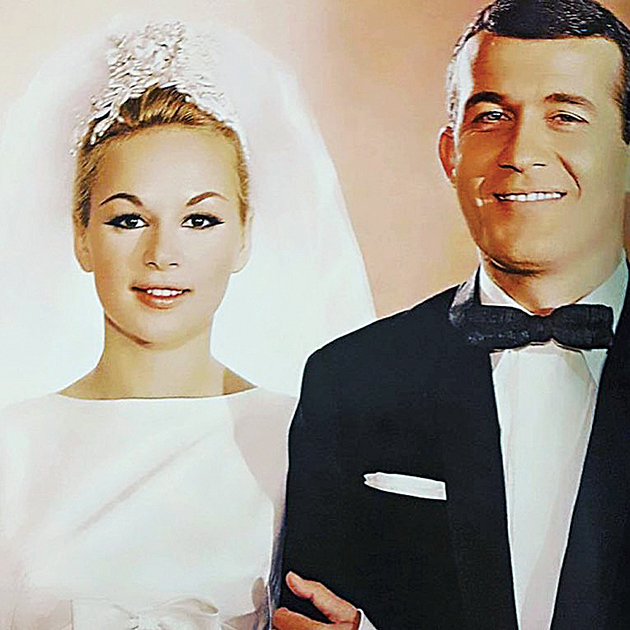 Στον γάμο της με τον Δημήτρη Παπαμιχαήλ