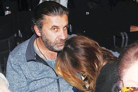 Η Παπαδοπούλου έπαιξε «κρυφτό» με τους φωτογράφους