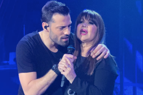 Διονυσίου και Μαραγκόζη τραγούδησαν με «Fantasia»