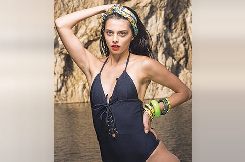 Εξομολόγηση-σοκ της Μπεζάν από το «Νext Top Model» για τα σκοτεινά παιδικά χρόνια της