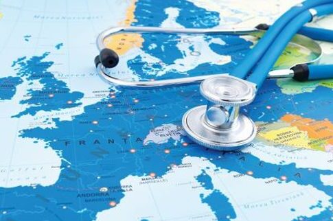 Περισσότεροι από 18.000 Ελληνες γιατροί ζουν και εργάζονται στο εξωτερικό