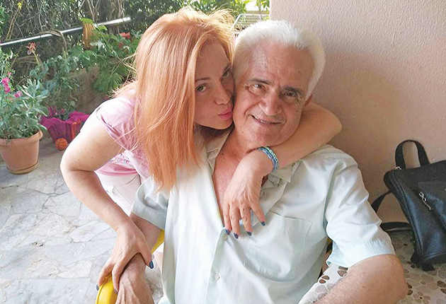 Με τον μπαμπά της Αντώνη Δελλή