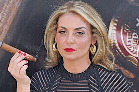 f1_i_idrytria_kai_proedros_tis_sotl_greece_dr_anastasia_psomiadi