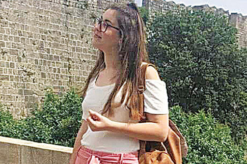 Γυναίκα πίσω από τα χυδαία σχόλια στο προφίλ της Τοπαλούδη!