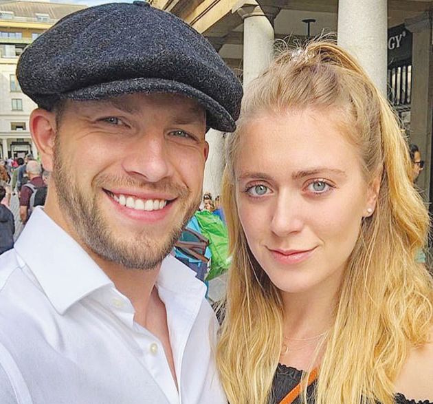 Ο Τζο Γουότς με την κοπέλα του Τίλι Πάουελ