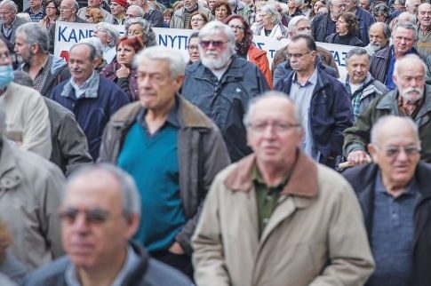 Οι συντάξεις χηρείας και πώς θα υπολογίζονται