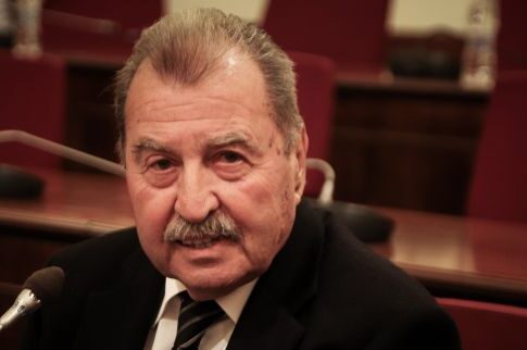 Πλήθος κόσμου στην ομιλία του Γιάννη Τραγάκη στη Νίκαια