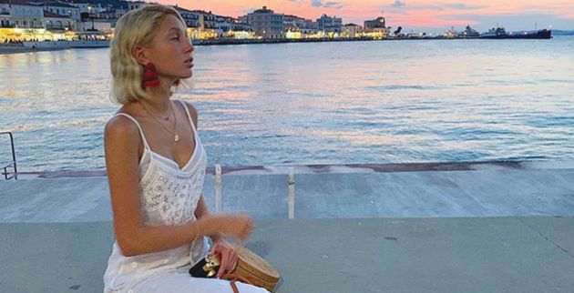 16958378-7328021-the_motherland_princess_olympia_of_greece_pictured_is_currently_-a-90_1565113462259