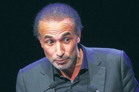 Πρώην καθηγητής της Οξφόρδης κατηγορείται για τρεις βιασμούς