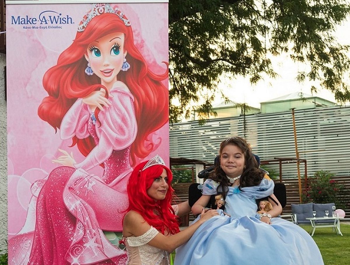 Η Μαρία με την πριγκίπισσα Άριελ