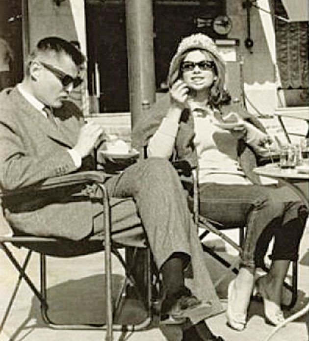 Με την Αλίκη Βουγιουκλάκη