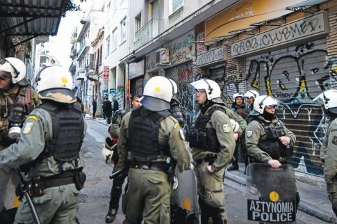 «Σκούπα» για ναρκωτικά στα Εξάρχεια