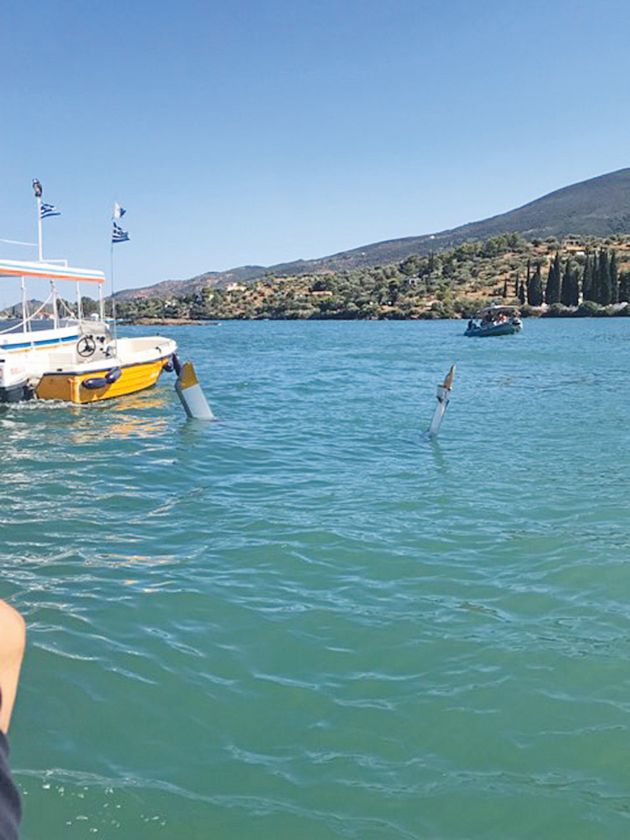 Συντρίμμια στο σημείο της πτώσης