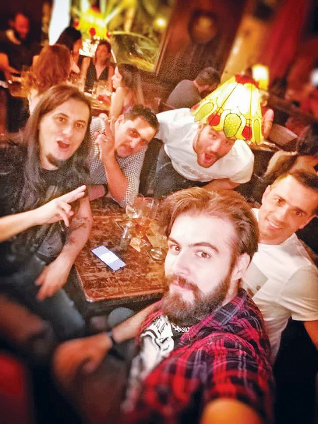 Το bachelor πάρτι του γαμπρού