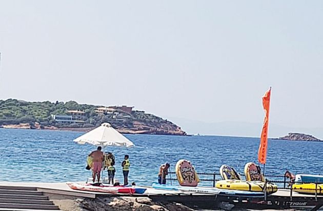 Τελευταίες προετοιμασίες στην εξέδρα