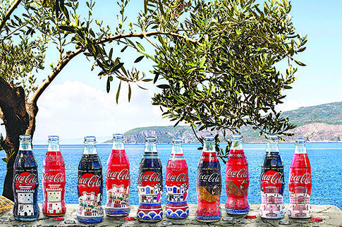 Σάλος για τις μπίζνες της coca-cola με τον... Παρθενώνα!