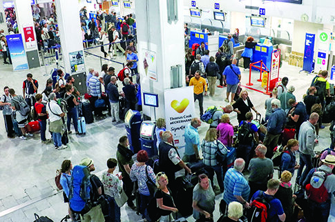 «Όμηροι» από το κανόνι της Thomas Cook