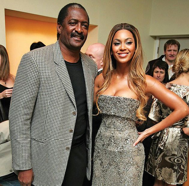 19217272 7530289 father and daughter beyonce and her dad smile as they attend the a 21 1570037021058