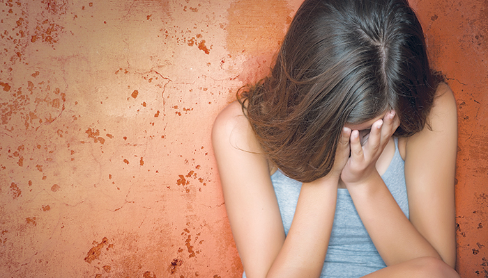 Πατριός κτήνος – «Έφαγε» 19 χρόνια γιατί βίαζε την ανήλικη κόρη της συντρόφου του