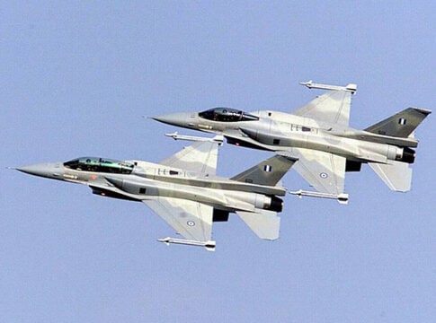 Συναγερμός στη Ζάκυνθο: F-16 προσγειώθηκε εκτάκτως μετά από ένδειξη φωτιάς