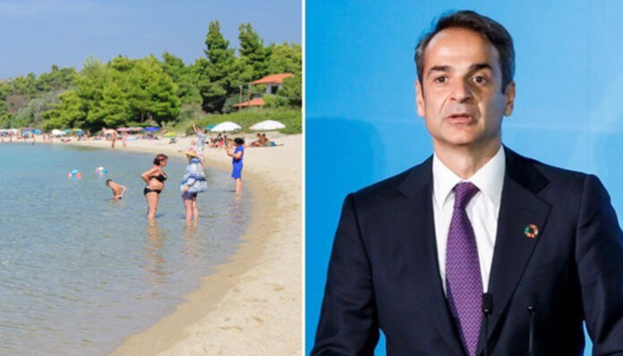 Τα μακροβούτια του Μητσοτάκη στην παραλία της Καλογριάς