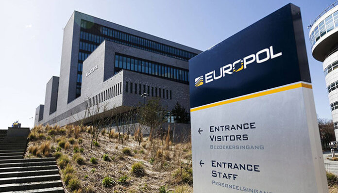 Γεμάτη γυναίκες η νέα λίστα της Εuropol