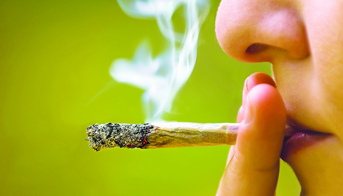 Μαθήτρια έκανε… τσιγαριλίκι στο σχολείο και βρέθηκε στο νοσοκομείο