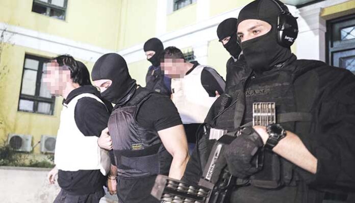 Δίψαγαν για αίμα αστυνομικών