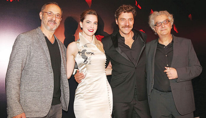 Άστραψαν τα φλας στη λαμπερή avant premiere της ταινίας «Φαντασία»
