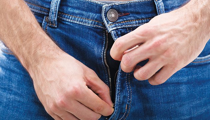 Σοκ στο ΑΠΘ! 20χρονος «εκτονώθηκε» στην πλάτη συμφοιτήτριάς του μέρα μεσημέρι στη βιβλιοθήκη!