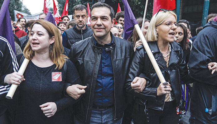 Ο Αλέξης Τσίπρας επικεφαλής στο μπλοκ του ΣΥΡΙΖΑ στην πορεία για το Πολυτεχνείο