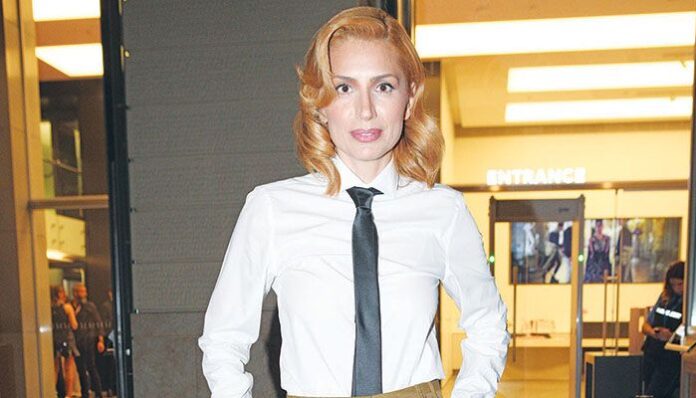 Η Ηλιάκη είναι χαρούμενη και δεν το κρύβει